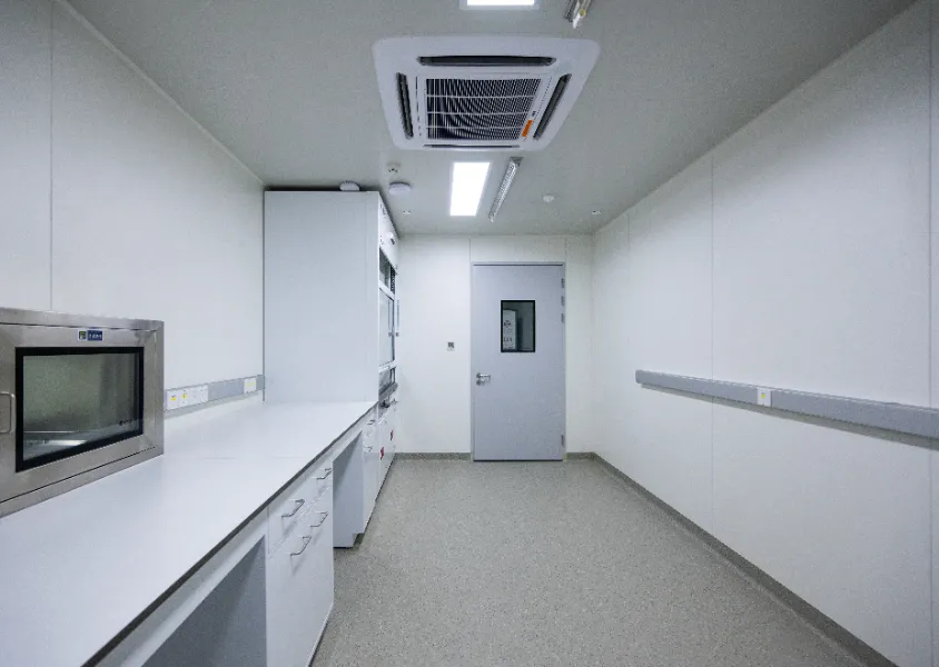 Laboratoires et haute technologie