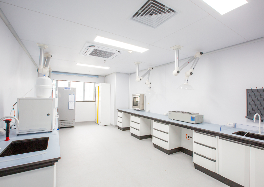 Laboratoires et haute technologie